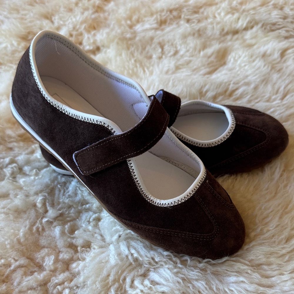 EUC Dolce Vita Sofya brown suede velcro sneakers women’s 10